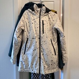 burton women's lelah 2L jacket